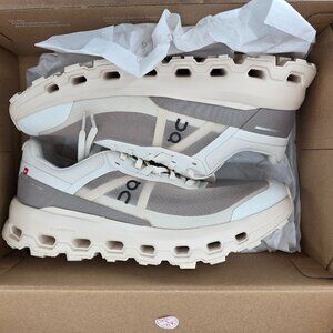 On Cloudvista 2 Women’s Cream/Desert New In Box Size 9.5